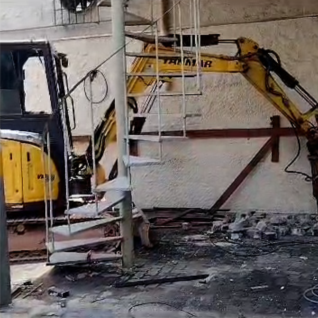 Fabio-Sousa-Terraplenagem-rompedor-auto-propulsado